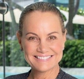 Pam Headshot